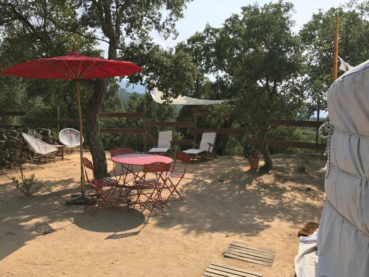 Au Soleil Mongol Bed & Breakfast Sorède Екстериор снимка